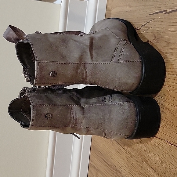 Treasure & Bond Ankle Boots - Picture 3 of 10